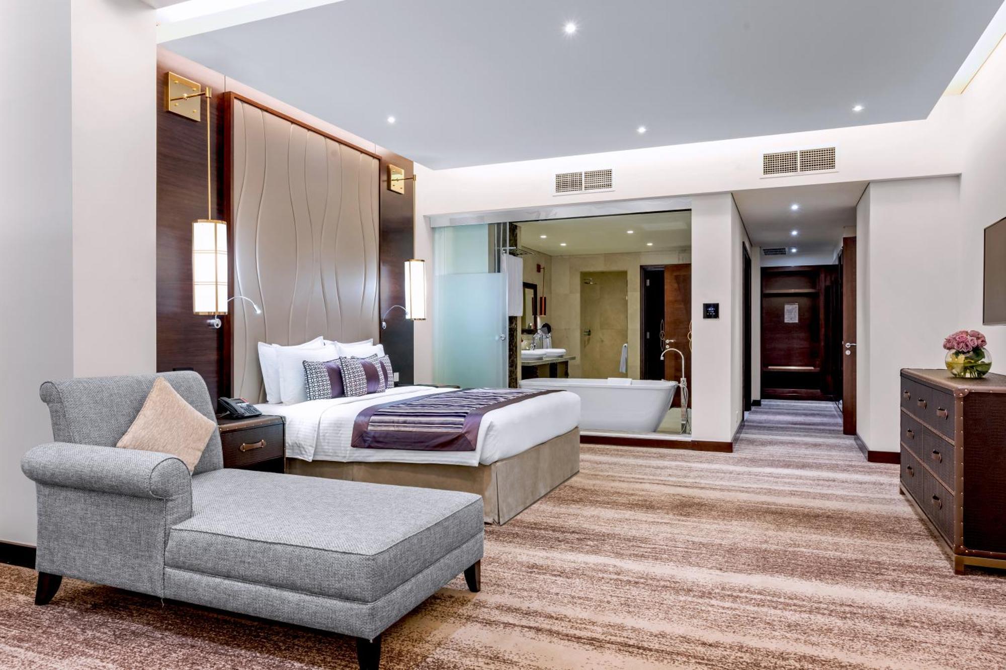 Hotel Grand Millennium Tabuk Exterior foto