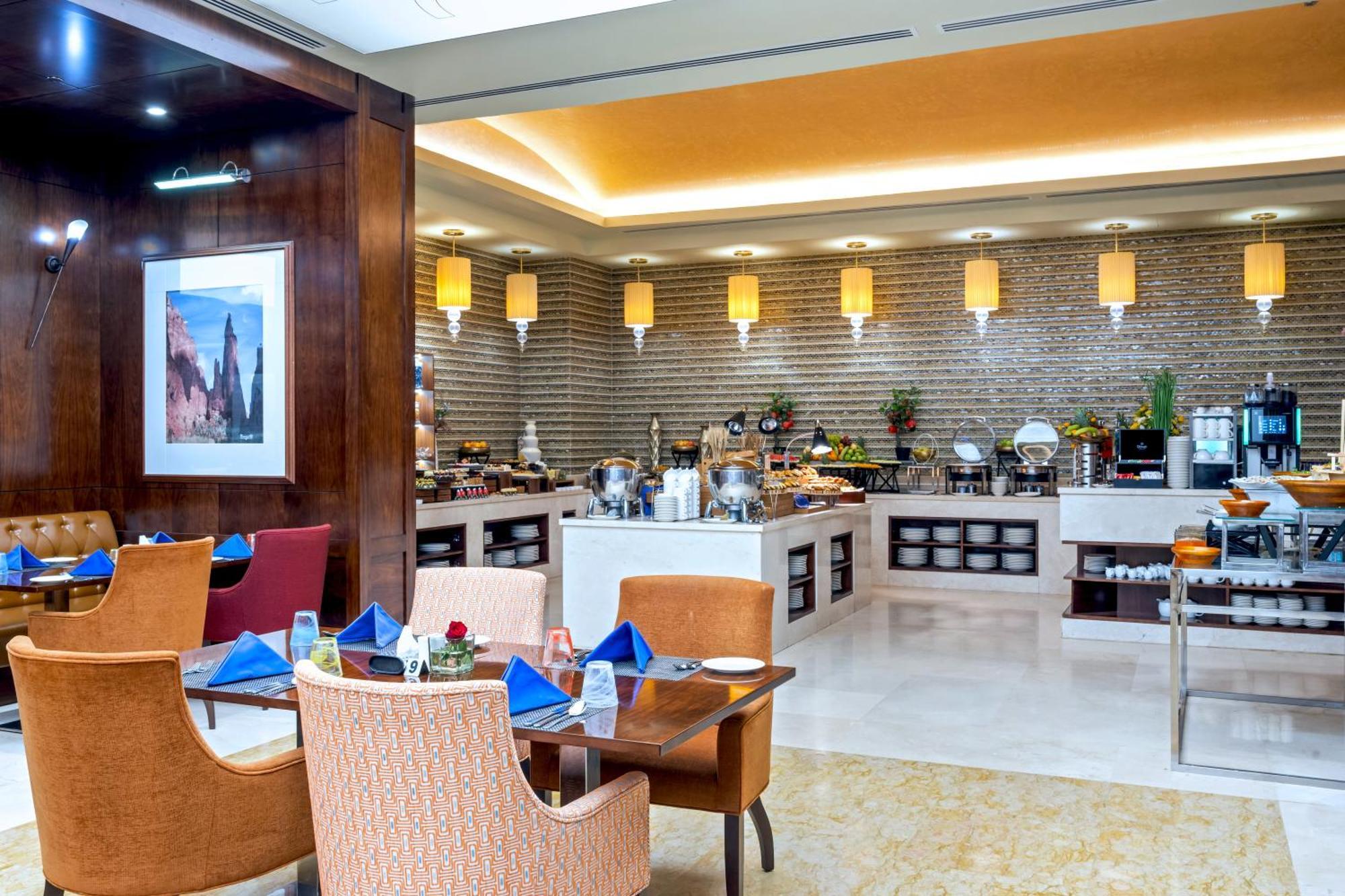 Hotel Grand Millennium Tabuk Exterior foto